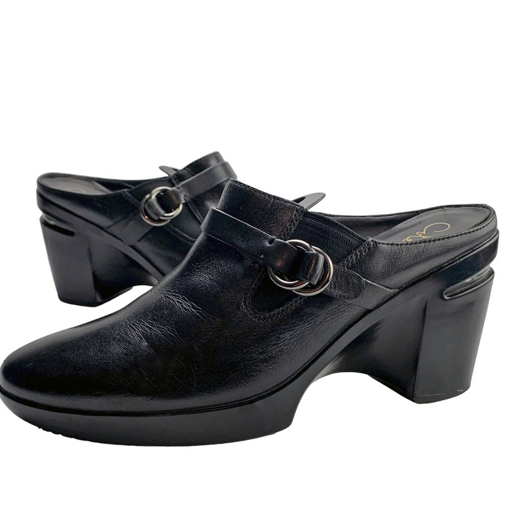 COLE HAAN Shelly D32475 Leather Buckle Mule Clogs